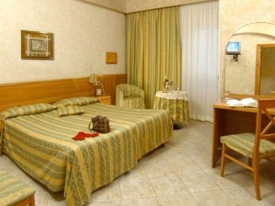 Hotel Dei Mille 3*